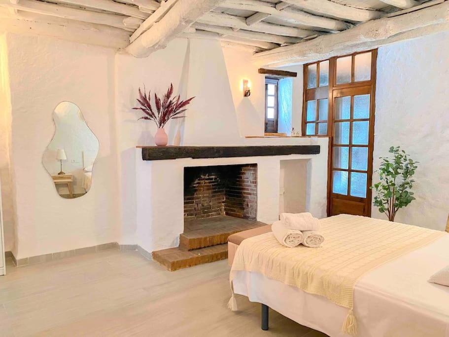 La Palmera. Casa Rural Con Piscina Privada. Benadalid Εξωτερικό φωτογραφία